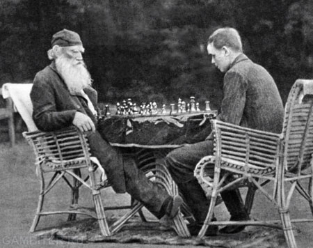 Лев Толстой играет в шахматы с сыном своего друга и издателя своих произведений Владимира Черткова